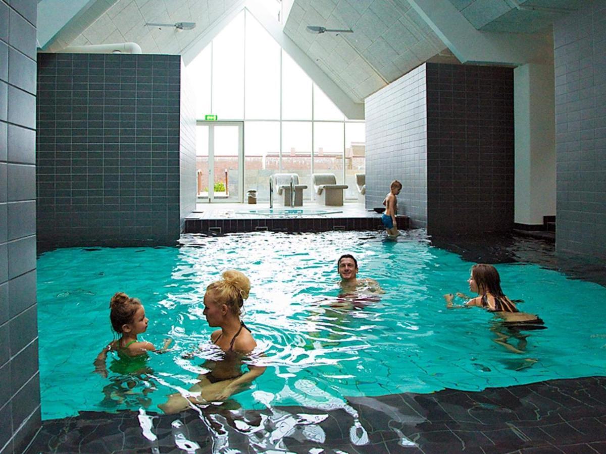 8 person holiday home on a holiday park in Rømø Sønderby Eksteriør bilde